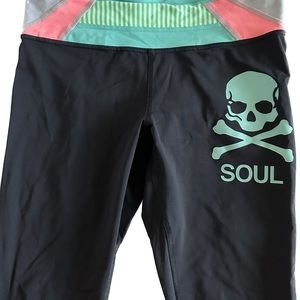 Lulu lemon soul cropped leggings- rare!
